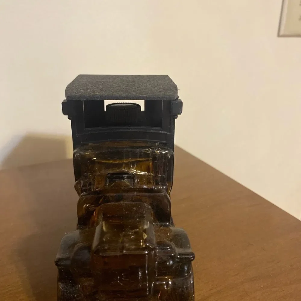 Vintage Avon 1906 Reo Depot Wagon empty  cologne bottle with box